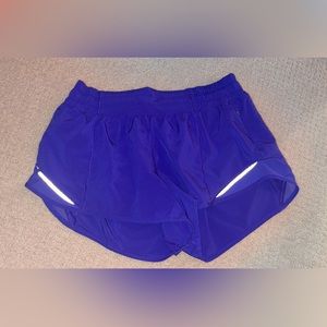 Lululemon hotty hot low rise 2.5”
